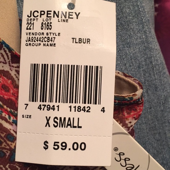 Dress - Picture 4 of 4